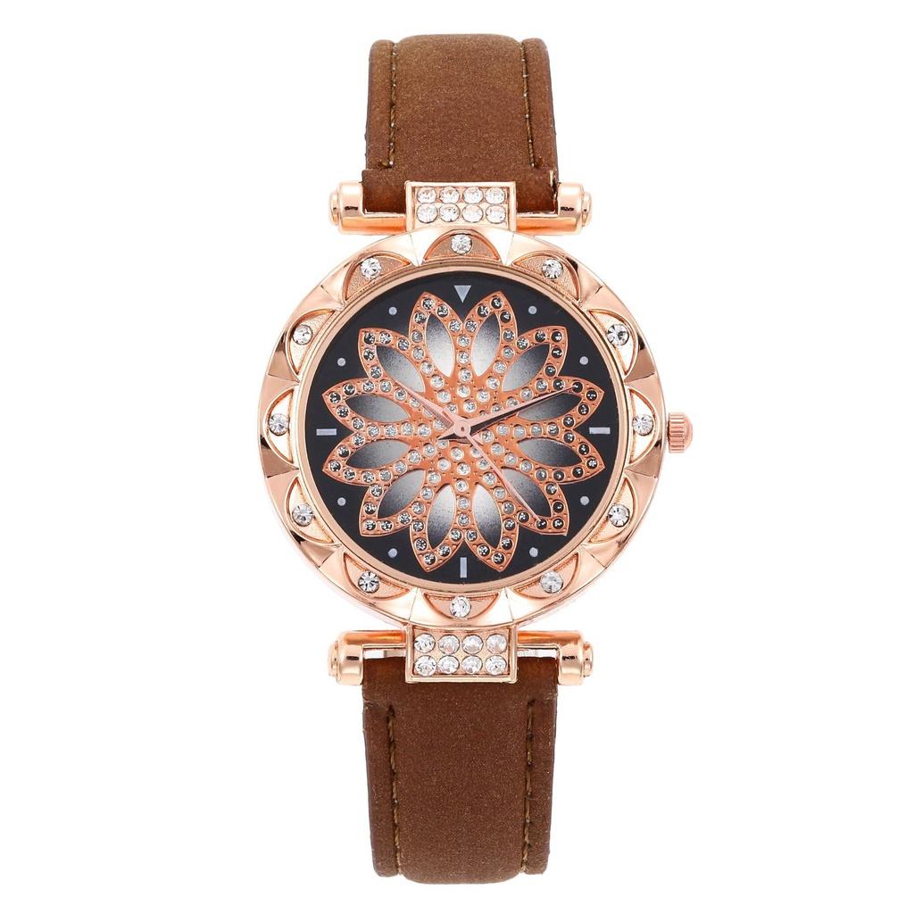 Women Leather Quartz Watch Classic Fashionable Wristwatch Accessory Gifts Girls