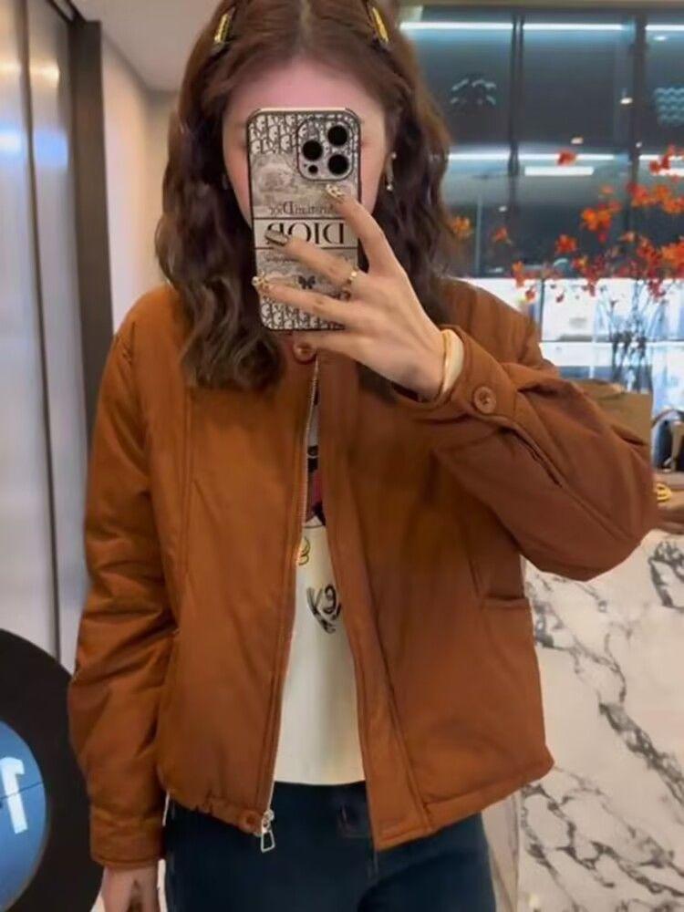 

Короткая с круглым вырезом стеганая хлопковая простая хлопковая стеганая одежда для женской зимы 2025 года новая модная зарубежная легкая и тонкая теплая хлопковая одежда куртка M оранжевый