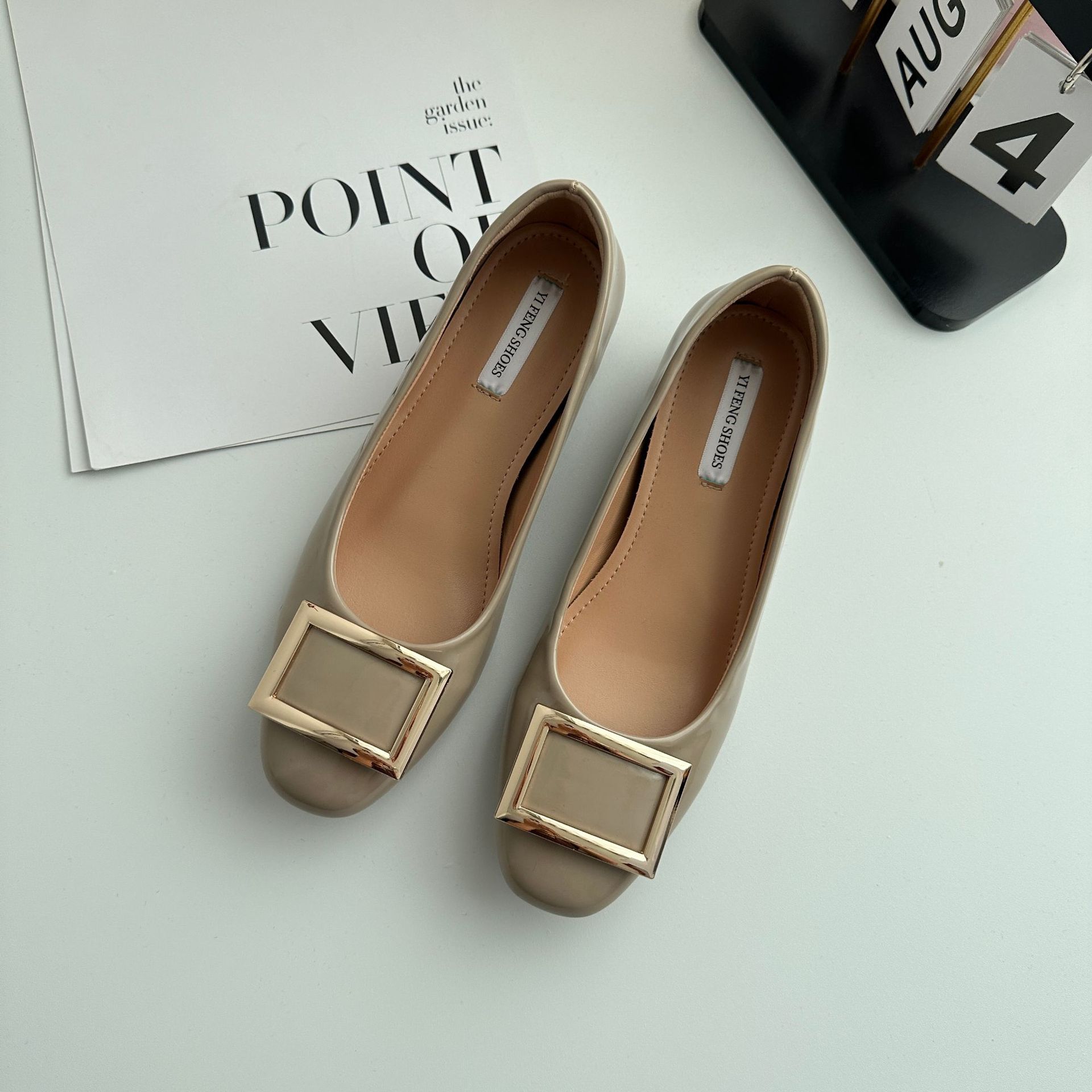 

Версия из овчины~ Небольшое увеличение внутренней высоты Классическая квадратная пряжка кожаный темперамент Мелкий вырез для повседневной носки универсальные одинарные туфли Женская обувь 34