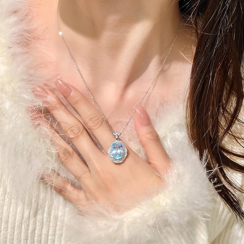 Natural crystal stone oval pendant s925 silver diamond mosaic design collarbone chain niche light luxury fashion jewelry gift