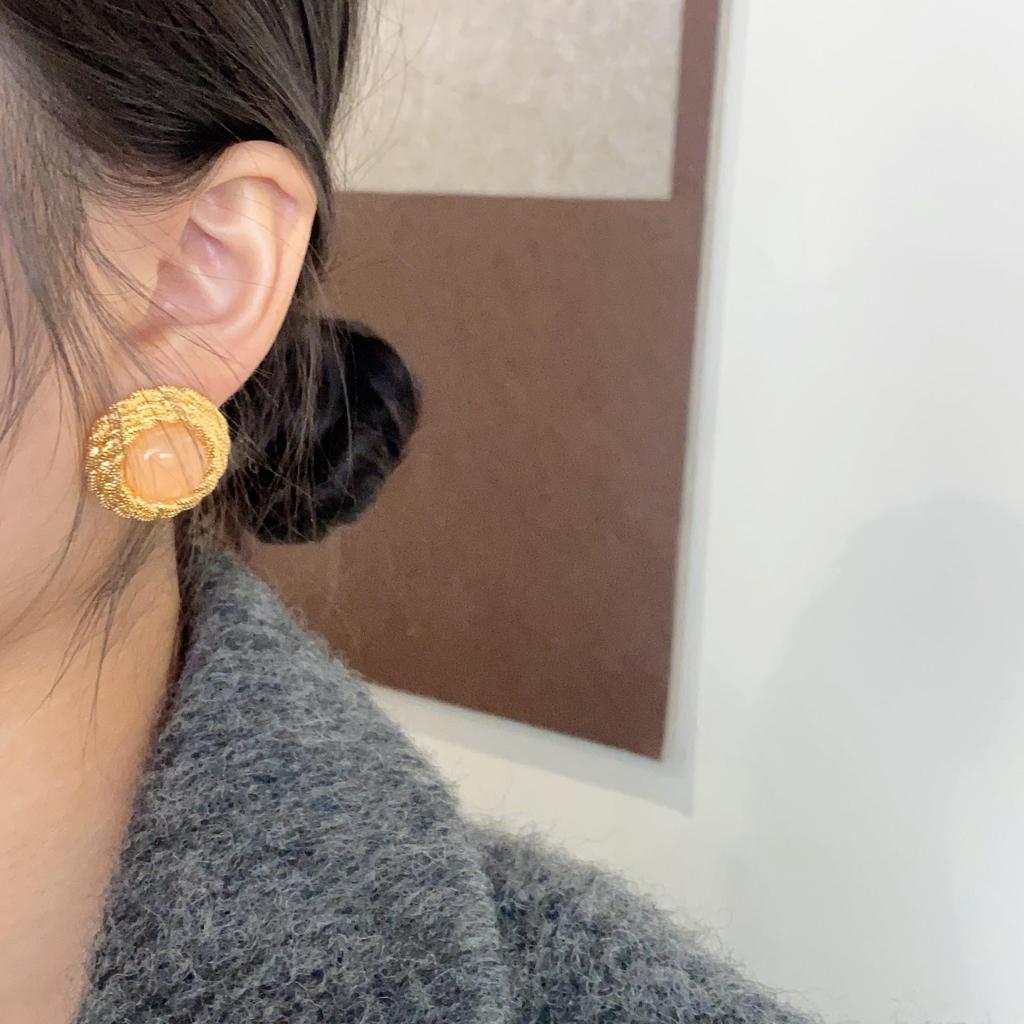 Cord Pattern Metal Layered Stud Earrings Light Luxury Retro Exquisite High-End Atmosphere Commuter Personalized Earrings