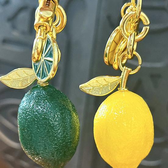 Resin Keyring Summer Vitality Lemon Shape Charm Keychain Couples Friends Key Chain Portable Car Bag Door Keychain