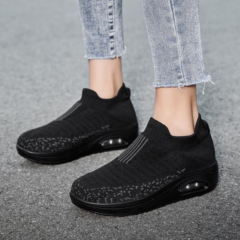 Fashion Women Sneakers 2025 Spring Flat Shoes Slip On Platform Sneakers for Women Black Breathable Mesh Sock Sneakers Shoes