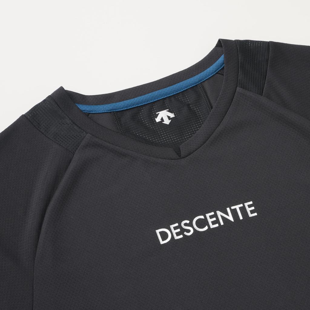DESCENTE Short Sleeve Shirt by Yuki for and Raglan Sleeves for Ease of Shoulder Suitable for Men and Club BK00 (Worn Ishikawa) Volleyball,