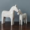2 ks Dřevořezba Socha koně Abstraktní Umělecká Figurka poníka Zvířecí socha Ozdoba pro domácí kancelář Stolní dekorace