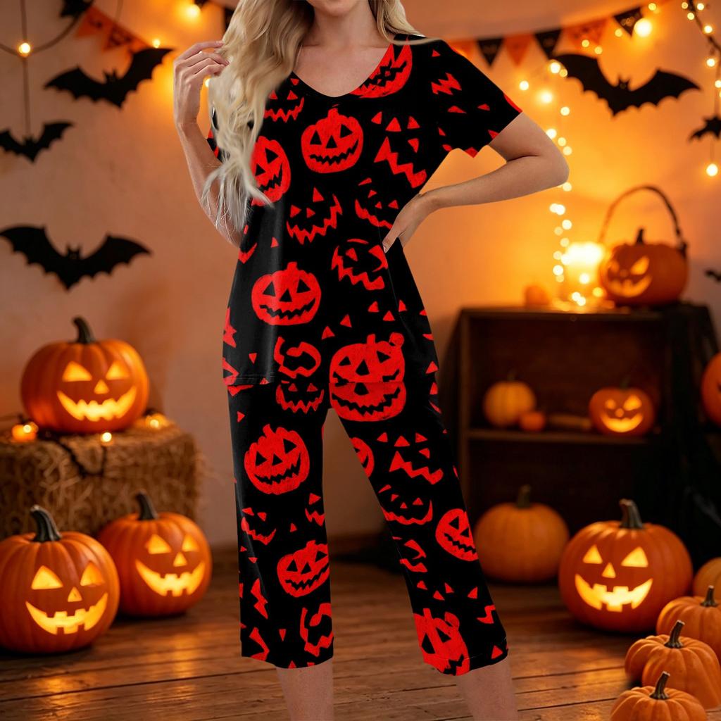 Women Two Piece Set Short Sleeve Top and Capri Pants Halloween Print Casual Lounge Outfit Comfortable Fit