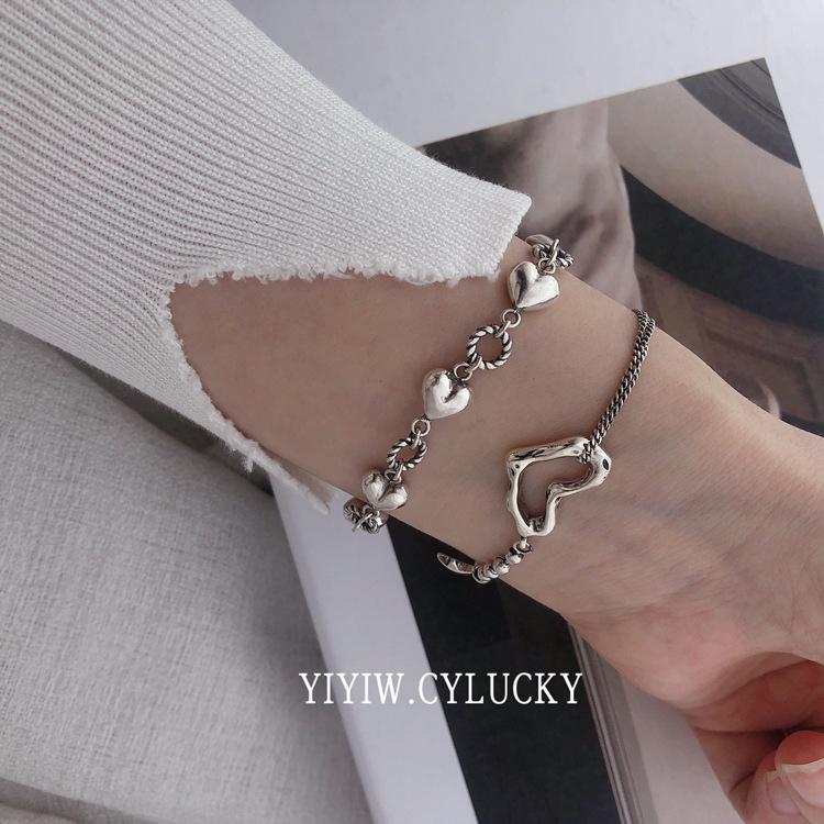 Korean Geometric Heart Bracelet: Retro Fashion for Women