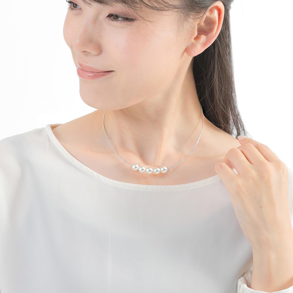 Quintuplets Pearl Pendant K18WG Pearl Necklace [Moon Label] Women's [Gift Wrapped]