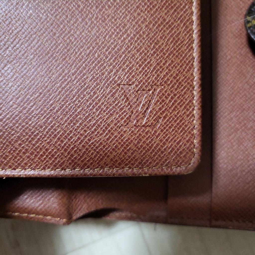 Used LOUIS VUITTON Monogram Bifold Wallet