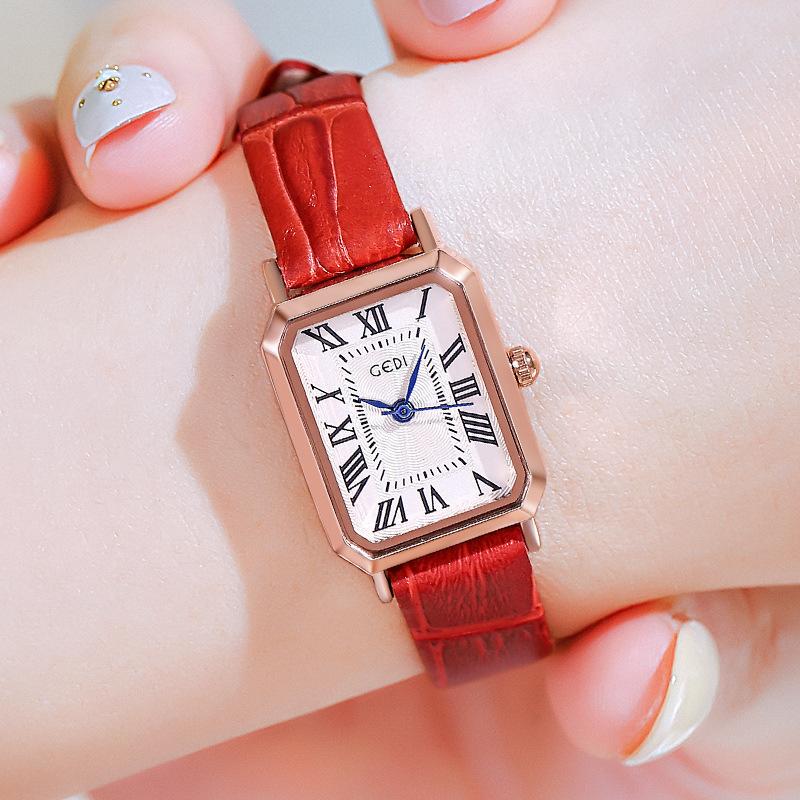 UTHAI CQ363 Retro Women Watch with High-end Temperamentwaterproof Strapquartz Watchsimple Clock Giftwatches for Woman