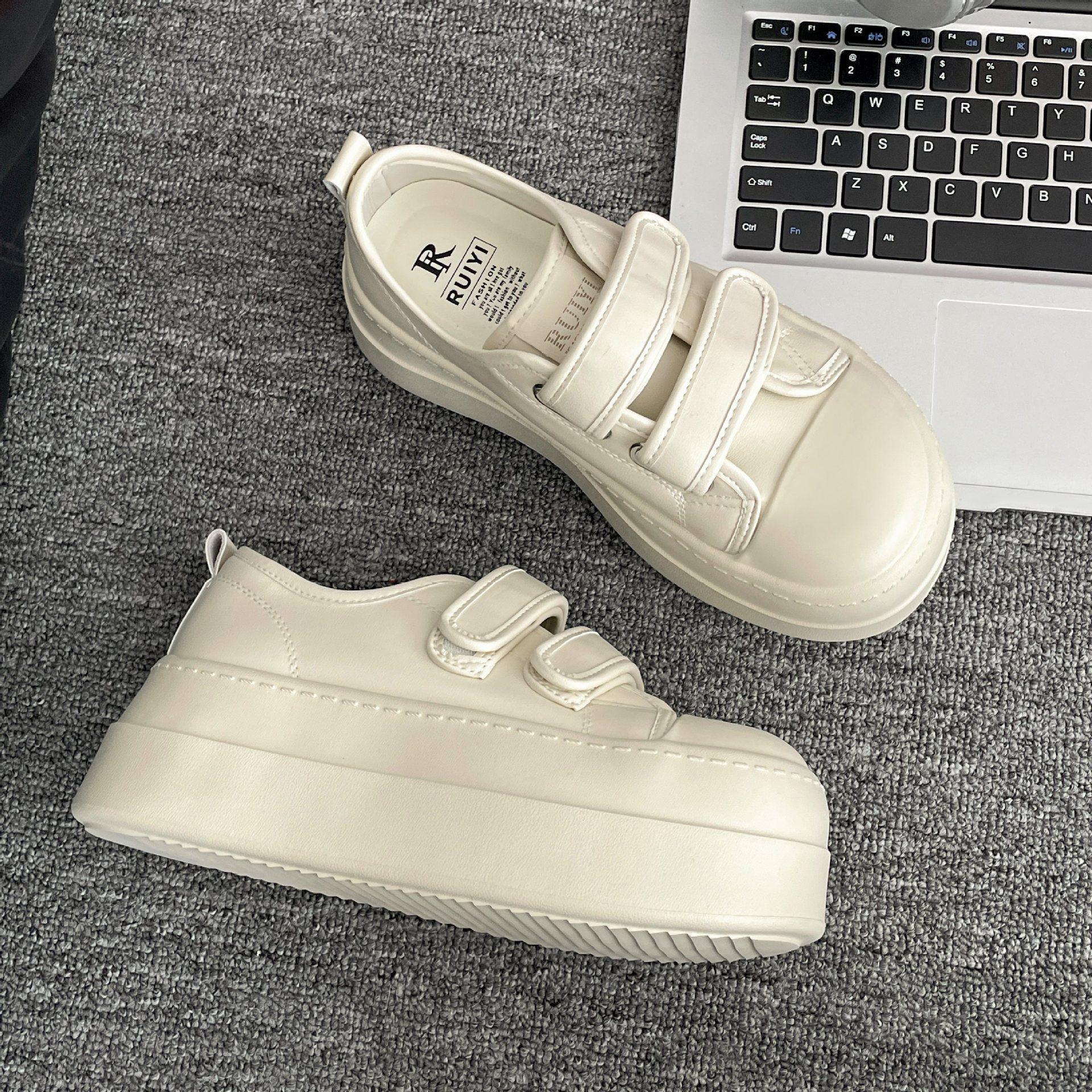 

Popular lightweight and versatile round head thick-soled little white shoes women s 2025 new autumn heightening soft-soled casual board shoes 35 белый