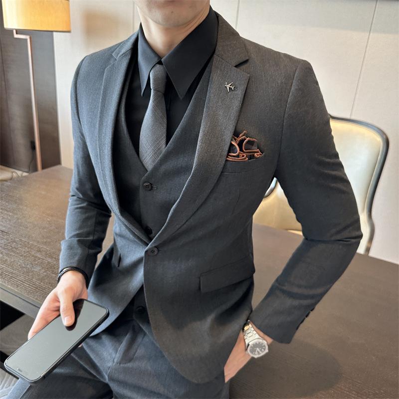 Slim-Fit Men's Western Style Formal Wedding Suit