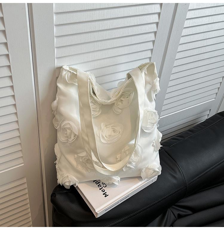 

Модная девичья сумка под мышкой, женская новая сумка-тоут через плечо с трехмерным цветком большой вместимости белый