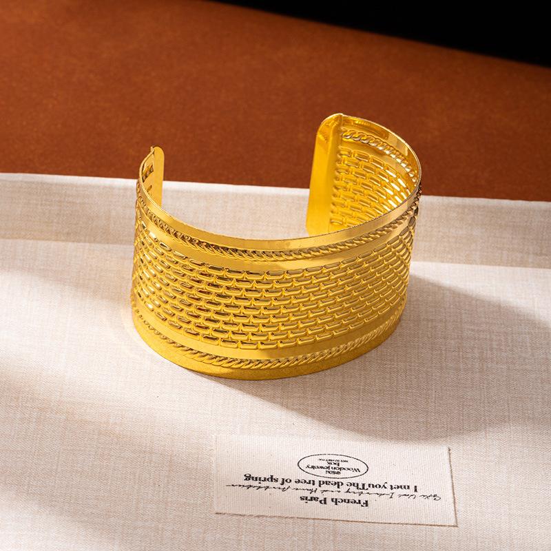 

Браслет Широкий Этнический Стиль С Гравировкой Бохо Браслет На Руку Тибетские Браслеты Для Мужчин И Женщин Экзотические Аксессуары