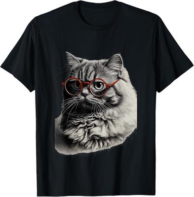 Flauschige Katze mit Brille Detaillierte Katzenkunst Intellektuelles T-Shirt