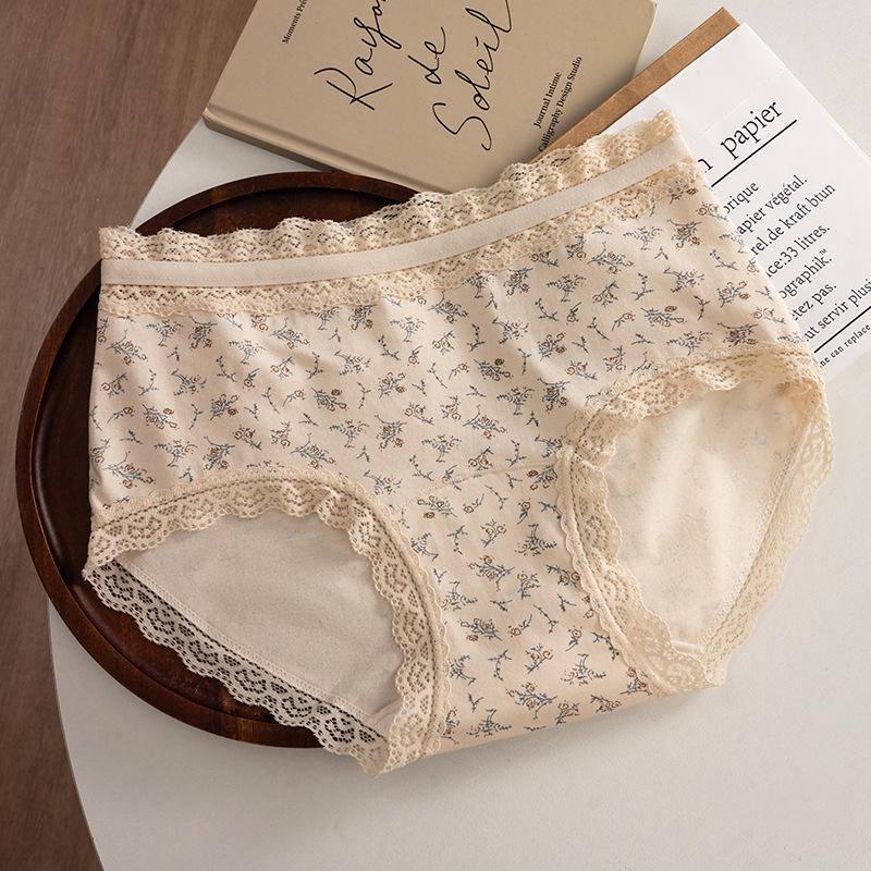 Pastoral Girl Antibacterial Mid-Waist High Elasticity Triangle Panties for Women - Soft & Comfortable with Extended Crotch