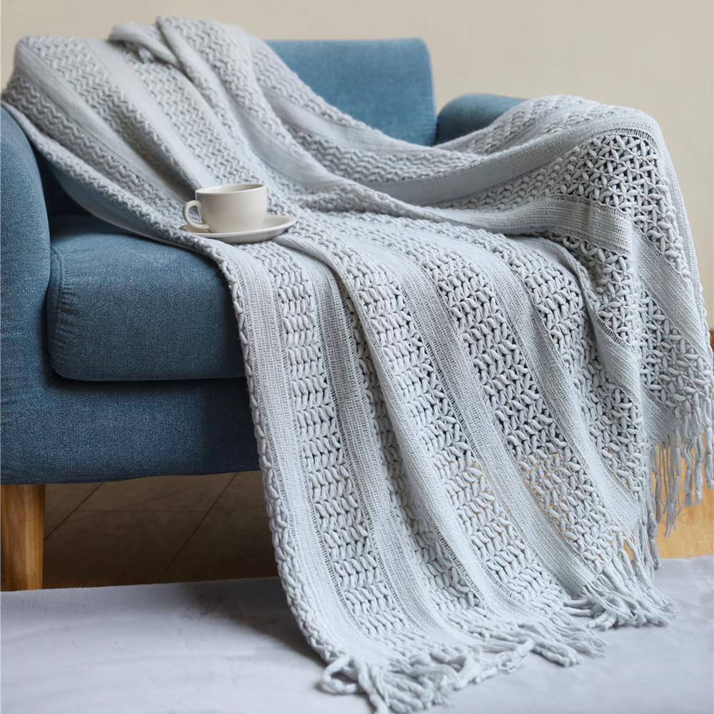 

Scandinavian Cut-out Throw Blanket Knitted Sofa Cover Blanket B&B Hotel Bed Towel Bed End Matching Blanket Comfortable Couch Nap Blanket 110*150cm