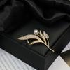 Elegant Versatile Light Luxury Corsage Brooch with Niche Design - Anti-Exposure Pin