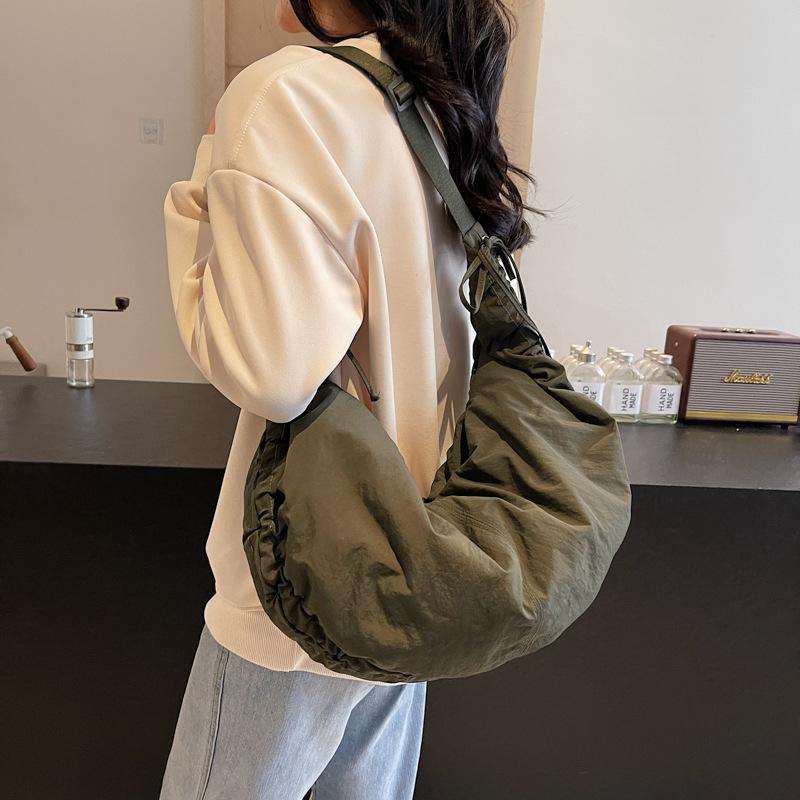 Bag large capacity female niche casual fashion simple commuter tote bag sports extremely simple shoulder crossbody dumpling bag