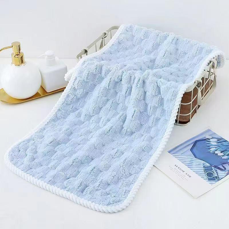 

Thickened Super Absorbent Soft Coral Fleece Towels - No Shedding, Ideal for Men and Women 75x35cm [75g] Cloud polyester светло-синий
