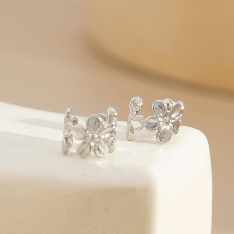 1Pair Starfish Scallop Ear Clips Non Piercing Earrings For Women Girls  Gold Color Floral Ear Cuff Summer Beach Jewelry