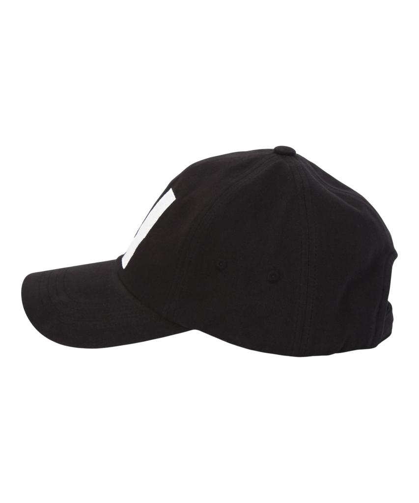 Yunibeosyeolkemiseuteuli Bold U Black Ballcap Washed Ballcap