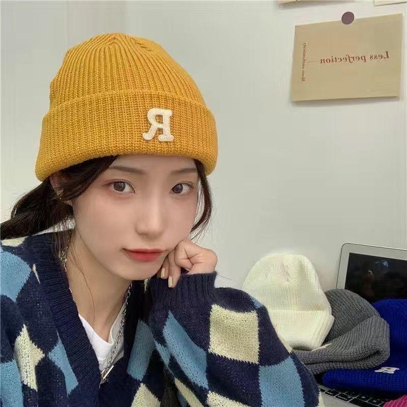 Hat Winter Female High-value Round Face Student Versatile Cold-proof Warm Face Small Knitted Wool Hat