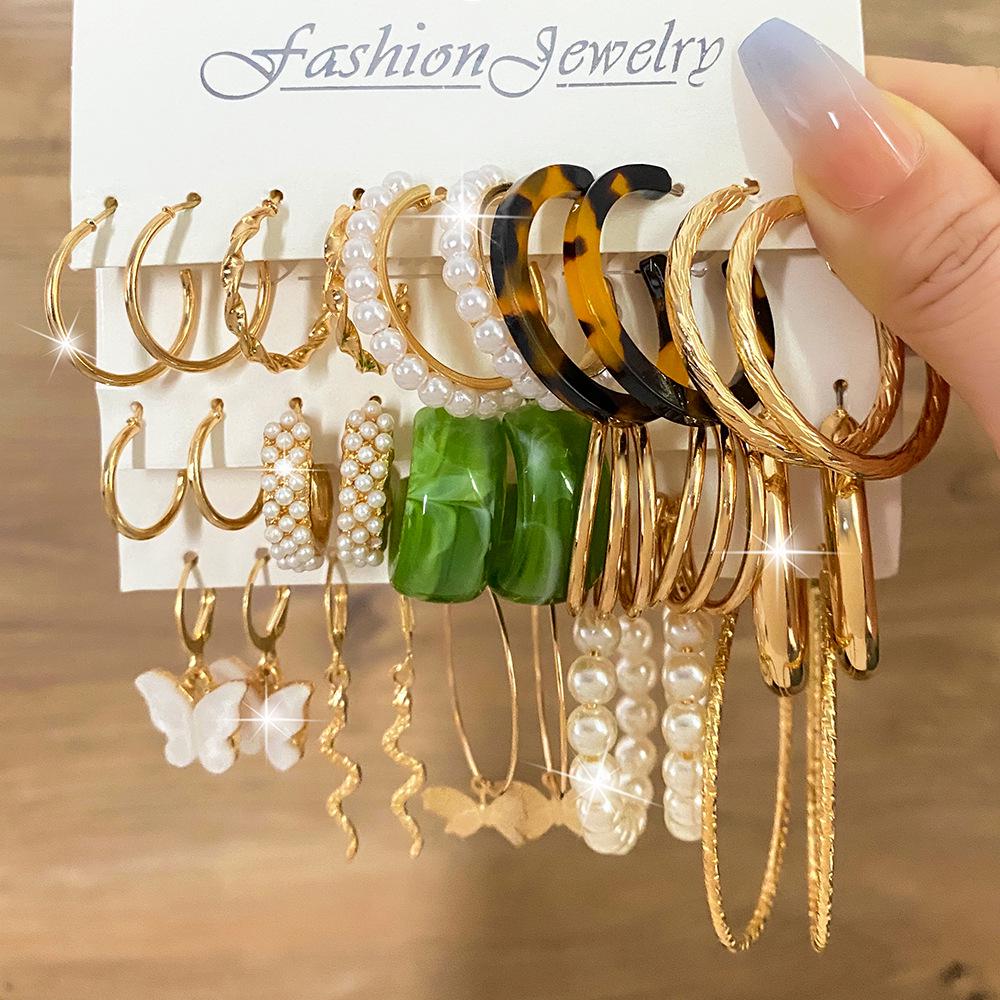 Inlagda pärlörhängen för kvinnor: Kreativ Fransk Retro Guldringar Set (6 stycken)