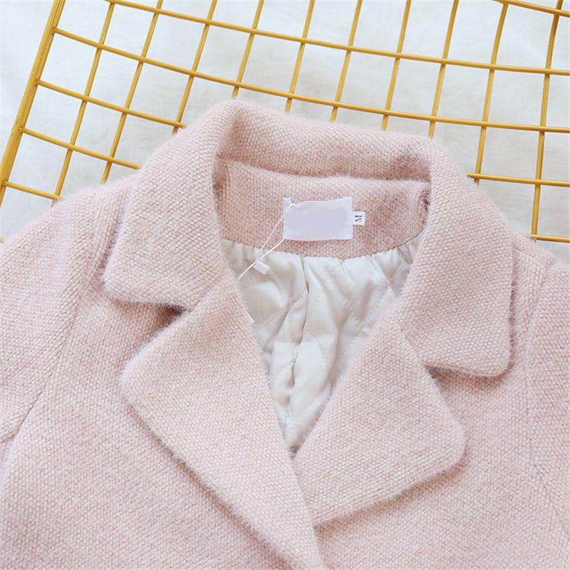 

Women s Stylish Two-Piece Wool Suit: Lambswool Thickened Coat & Half-Skirt Set for Autumn, Winter, and Early Spring S 75-90 jin