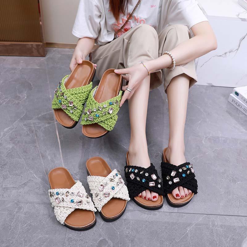 Pustende rhinestone flate tøfler myk bunn Bruk en fotpedal Lær tykk såle Halv drag