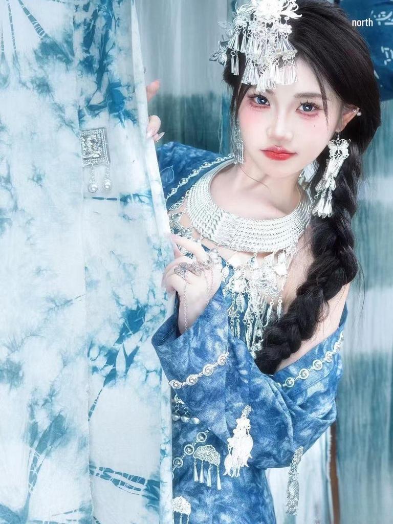 Miao Ethnic Costume for Girls - Blue Batik Photography Set