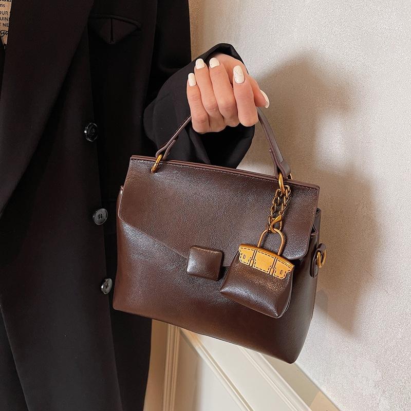 Winter New Women's Bags, Fashionable Versatile Underarm Bags, High-end Single Shoulder Messenger Bags, Trendy Commuter Handbags, Bags