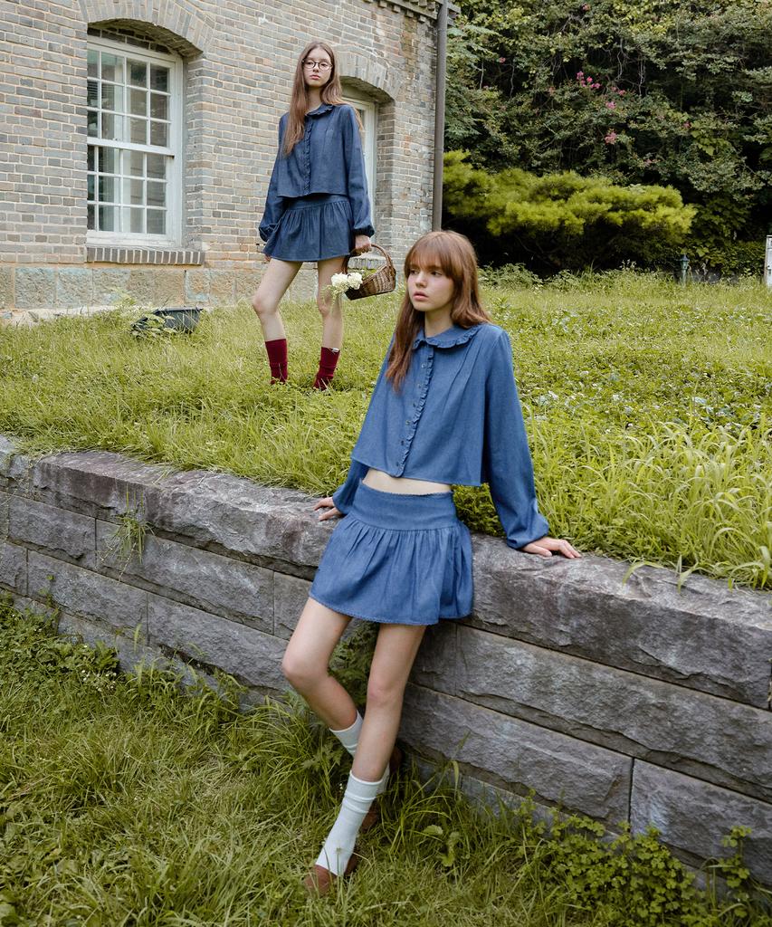 LETTER FROM MOON Poi Frill Denim Blouse (Medium Blue)