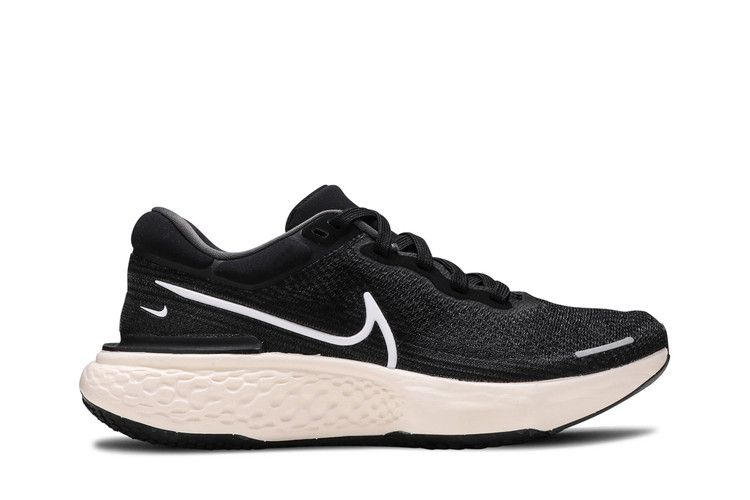 Nike Wmns ZoomX Invincible Run Flyknit 'Black White'