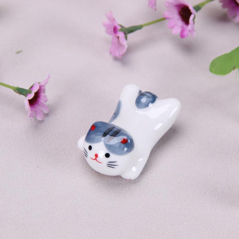 

Подставка для палочек в виде кота Чжаоцай Милая подставка для палочек в виде кота Подставка для ручек Маленький кот Керамические изделия серый