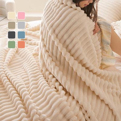 Luxurious Super Soft Faux Rabbit Fur Blanket - Warm & Cozy Throw for Couch, Bed & Travel - Versatile All-Season Gift
