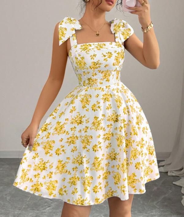 The New European and American Sexy Off-the-shoulder Dress Is Elegant and Sexy Off-the-shoulder Dress.