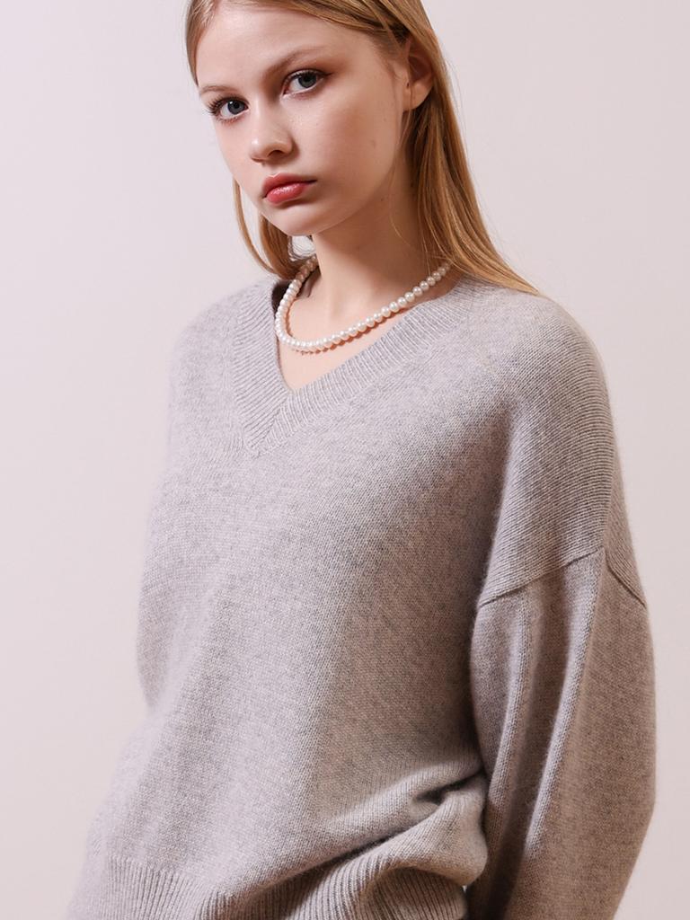 Kelidu Premium Raccoon V-Neck Knit Gray