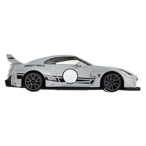 Hot Wheels Basic Car LB-Silhouette Works GT Nissan 35GT-RR Ver.2 Vehicle Toy, Diecast Car, Ages 3 and Up, White, HXR28