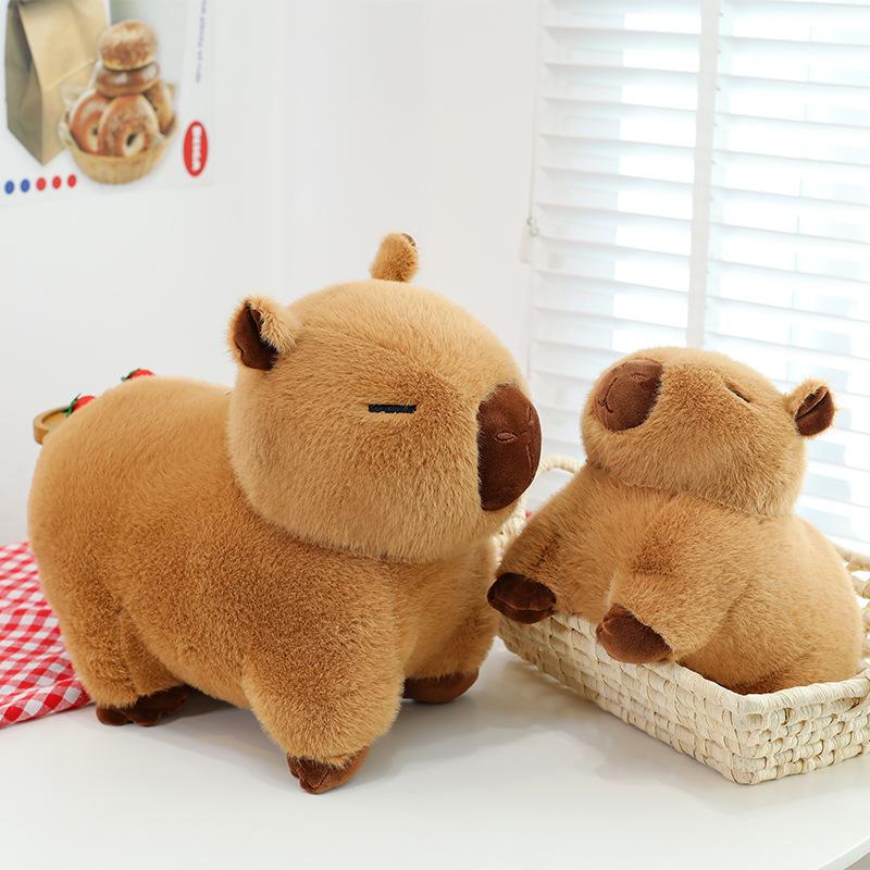 Neues Produkt Bahnhof Capybara Plüschtier Puppe Capybara Puppe Kissen Puppe süße Bahnhofsversion Kinderspielzeug