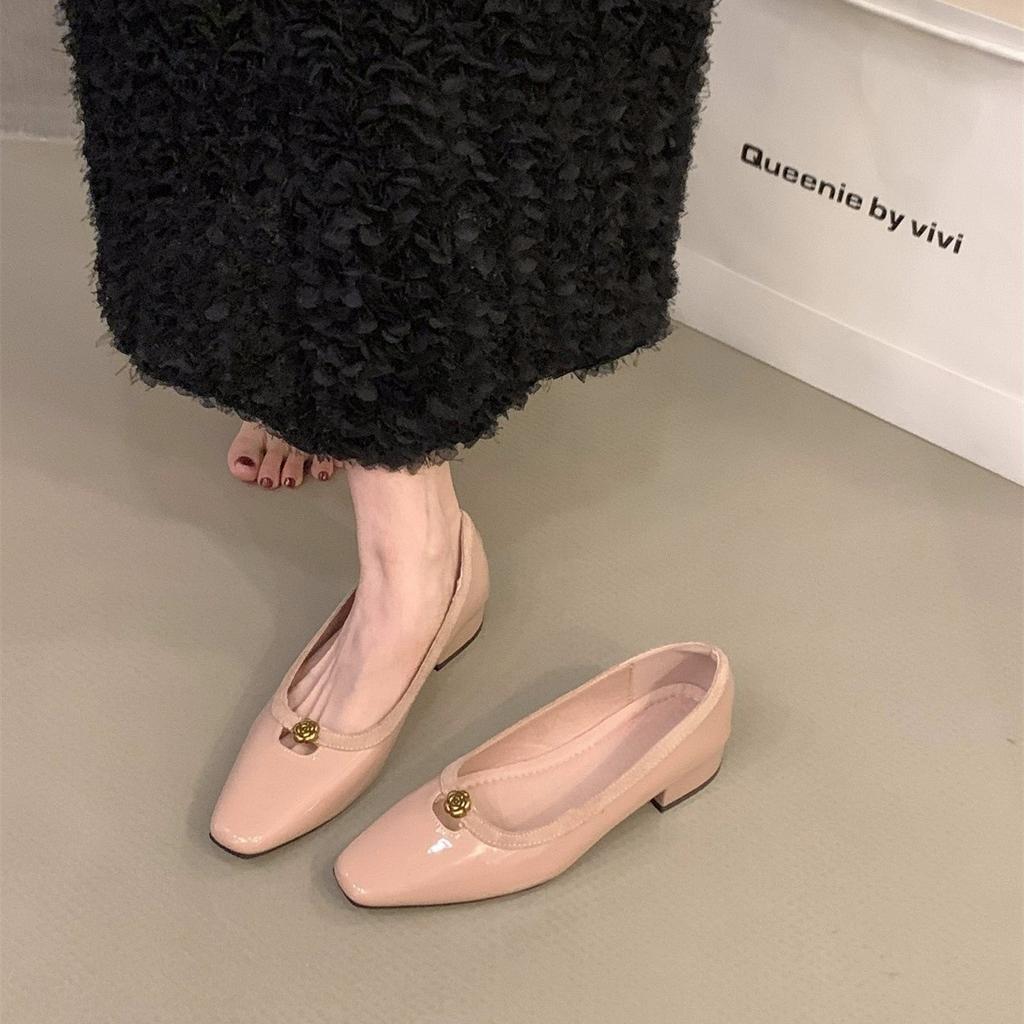 Coarse heel black commuter single shoes women's shoes new spring and autumn red with skirt square head shoes