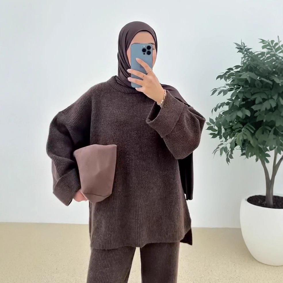 

2025 Осень Европейский и Американский Повседневный Женский Костюм-Двойка: Топ с круглым вырезом и длинными рукавами и свободные брюки S