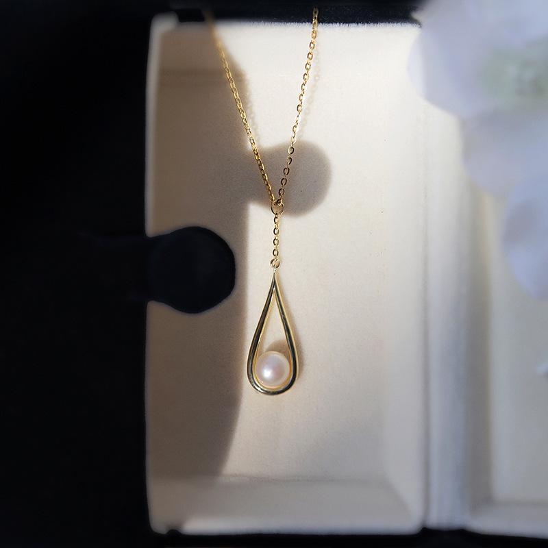 Gold-Plated Sterling Silver Water Drop Pearl Necklace - Retro Clavicle Chain for Women