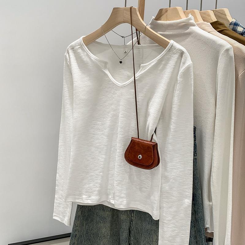 Collar knitted base women's early autumn solid color niche design sense with soft waxy temperament casual top