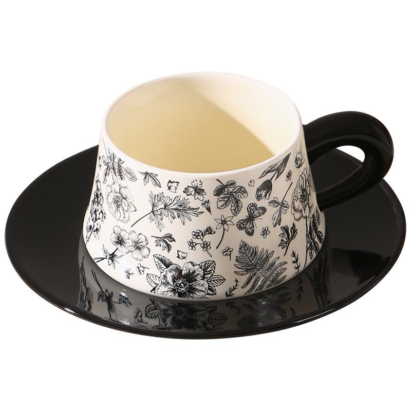 French Retro Coffee Cup And Saucer Set, High-End Exquisite Breakfast Cup, English Afternoon Tea Ceramic Cup Souvenir