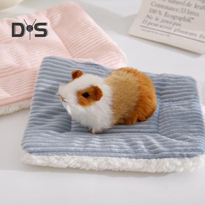 Fodera per gabbia per porcellini d'India Letto invernale caldo in peluche Tappetino per nido per criceti Accessori per piccoli animali per scoiattoli Riccio Cincillà Coniglio