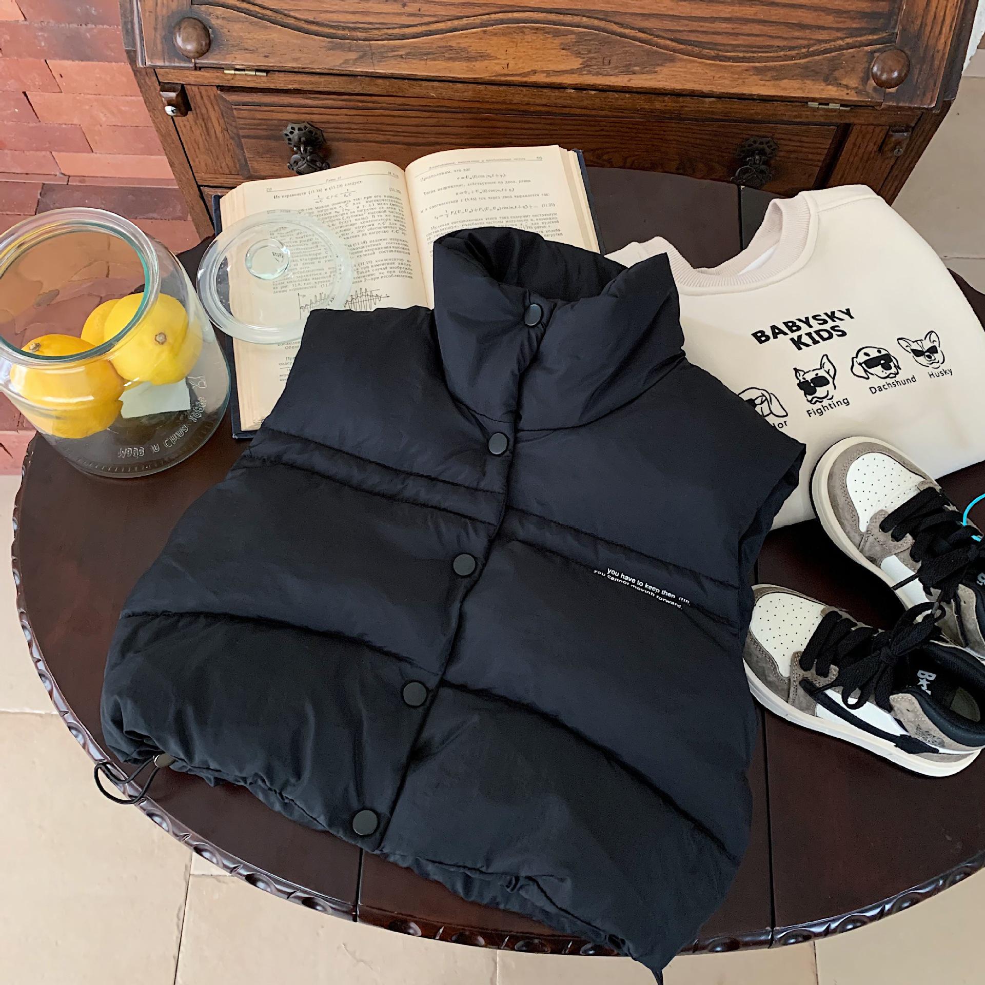 

2025 Winter Kids Warm Thick Vest - Sleeveless Outerwear for Boys & Girls 130 cm чорний