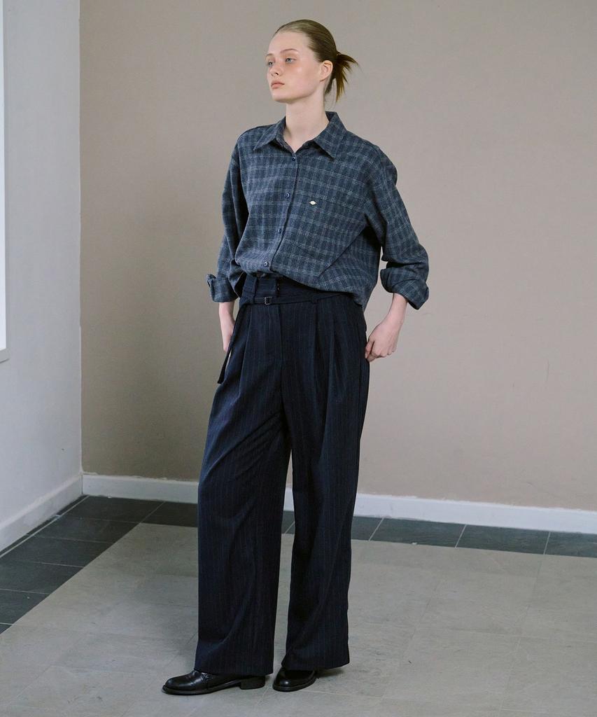 AHWE Belted Striped Double-Pleat Wide Slacks_Navy