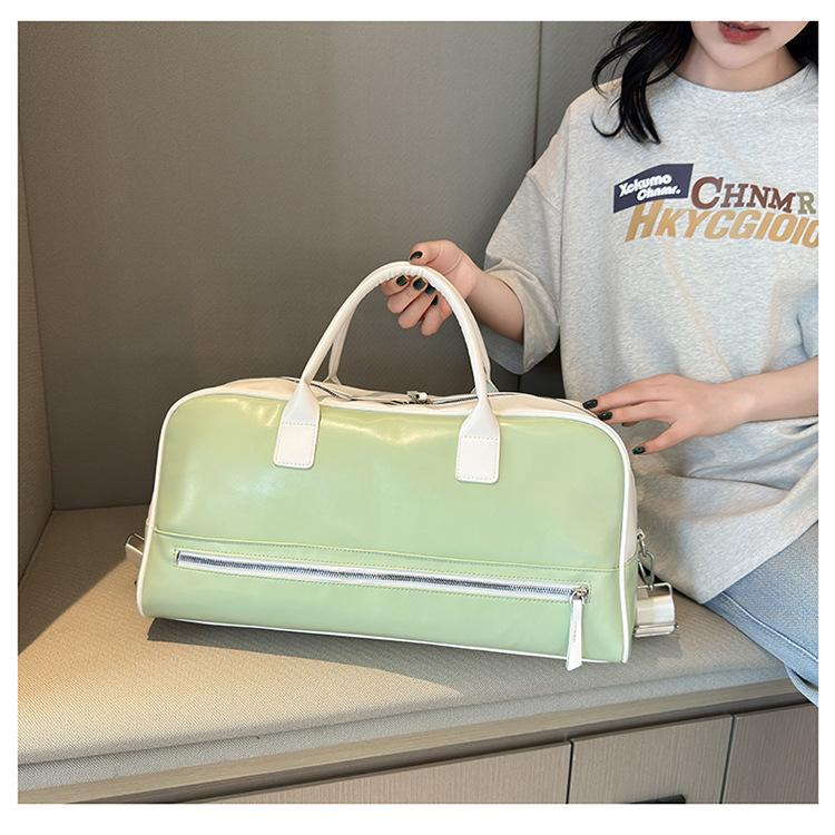 Borsa fitness casual in pelle morbida alla moda, borsa da viaggio d'affari per brevi distanze all'aperto, borsa a tracolla messenger personalizzata di grande capacità