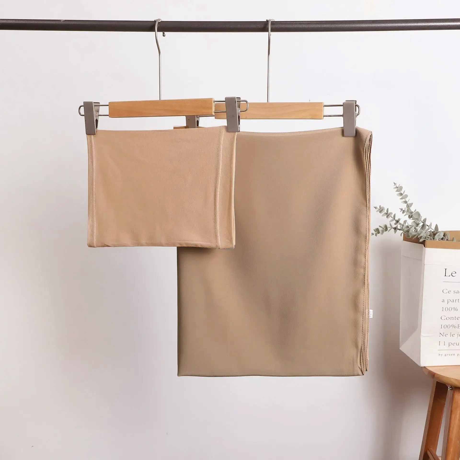 

Комплект из 2 предметов: шифоновый хиджаб, подходящий под шапку, шифоновый шарф с подходящим подшлемником, шали, шарфы, платок, повязки на голову для женщин